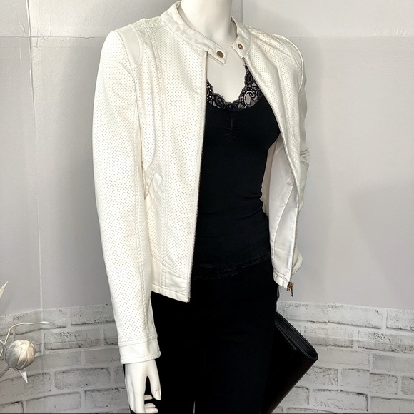 NWT Le Chateau Ivory Faux Leather Jacket 🌟HOST PICK - Picture 13 of 16